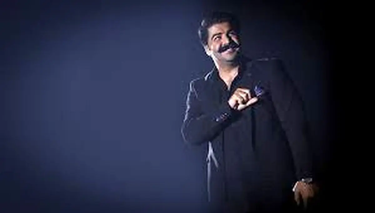 تلاوت قرآن توسط خواننده مشهور در برنامه زنده/فیلم