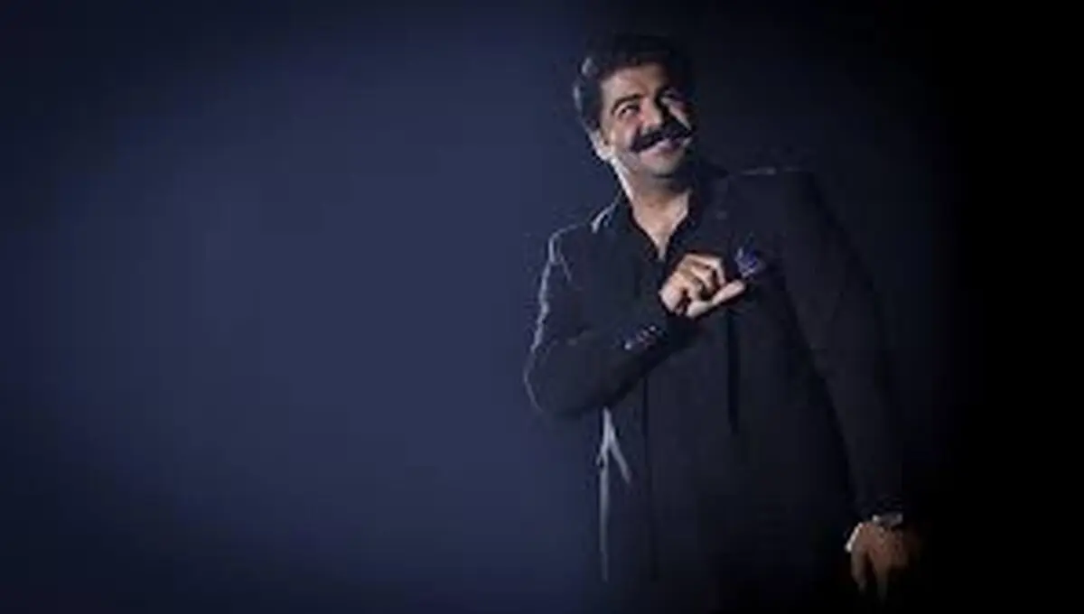 تلاوت قرآن توسط خواننده مشهور در برنامه زنده/فیلم