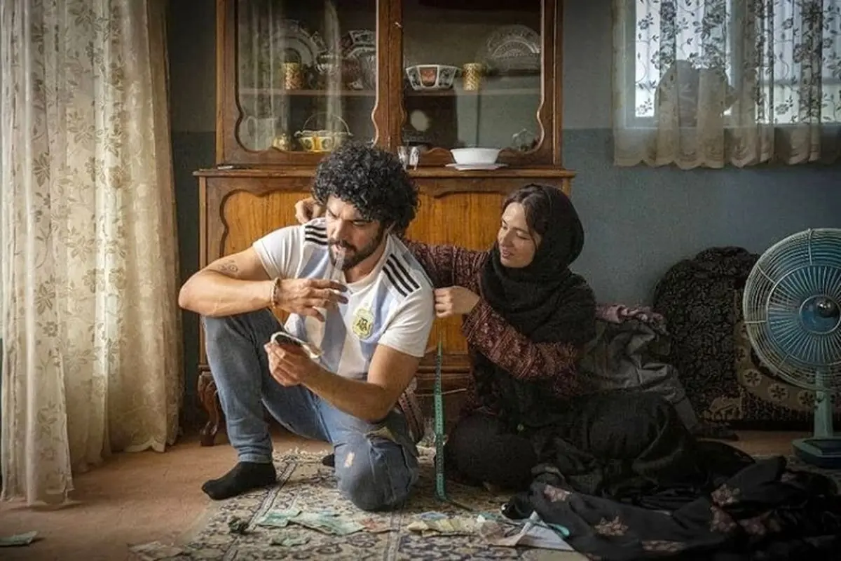 «شادروان» با مقداری سانسور پروانه نمایش گرفت
