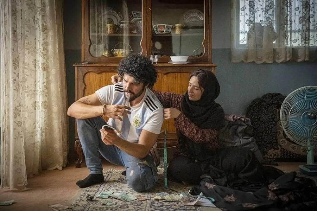 «شادروان» با مقداری سانسور پروانه نمایش گرفت