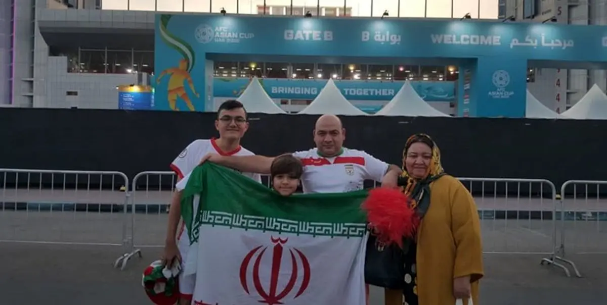 حرکت عجیب یک ناشناس مقابل اتوبوس تیم ملی