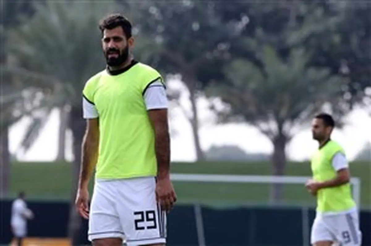 تراکتوری ها به دنبال جذب مدافع مورد نظر پرسپولیس