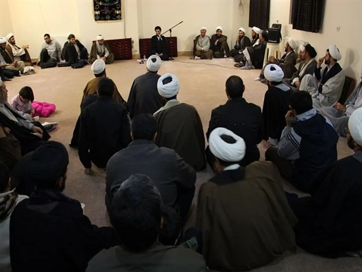 طلاب اردکانی خواستار توقف ناهنجاری ها در سطح شهر شدند