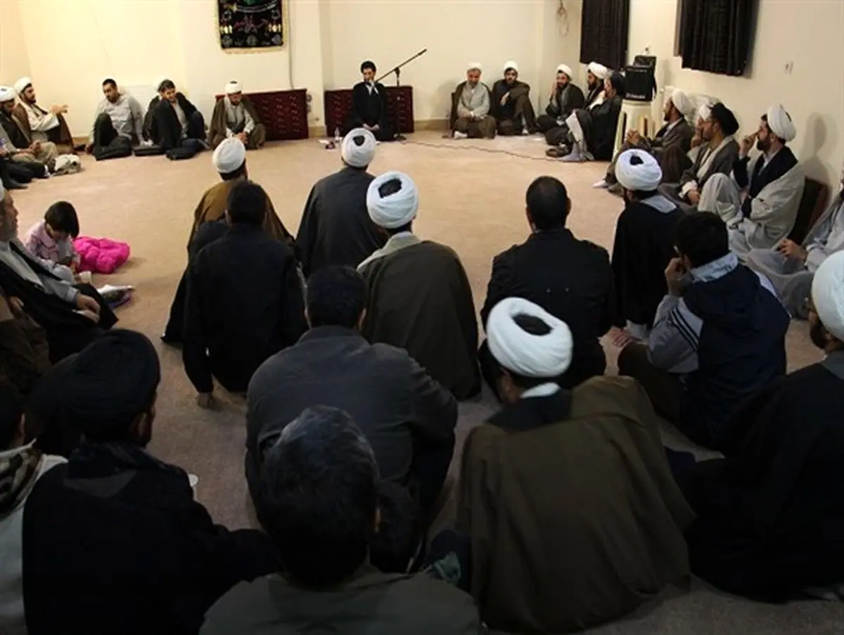 طلاب اردکانی خواستار توقف ناهنجاری ها در سطح شهر شدند