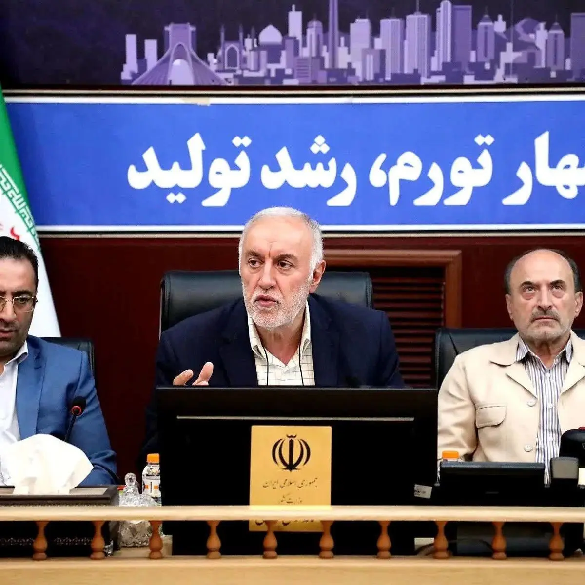 فخاری: تفکیک مشاغل بازار تهران ضروری است