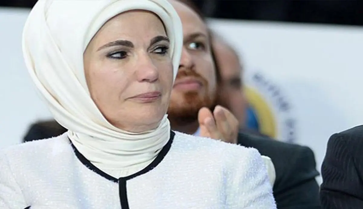 تجلیل همسر اردوغان از حرمسرای سلطان!