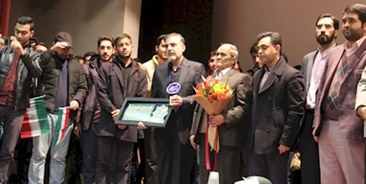 سلیمانی: آمریکاییها گفتند دور ایران را خط بکش تا بهترین امکانات را به تو بدهیم