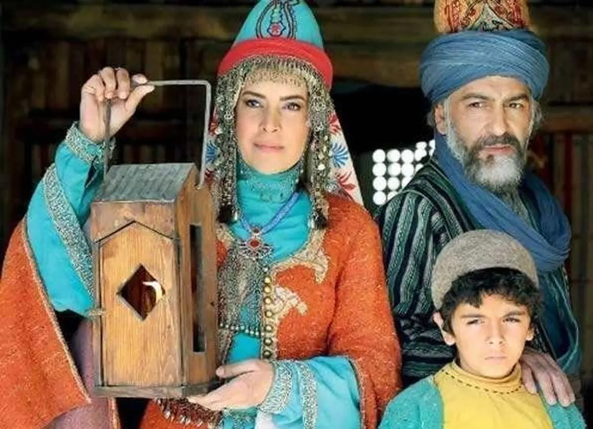 بررسی سریال «مستوران» در «نقد اول»