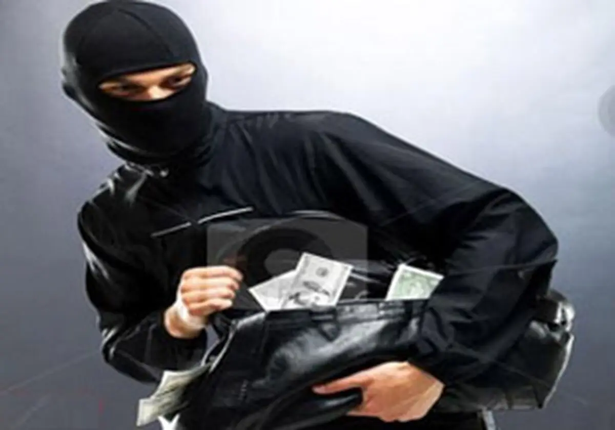 
جزییات بیشتر سرقت از بانک ملی تاکستان قزوین
