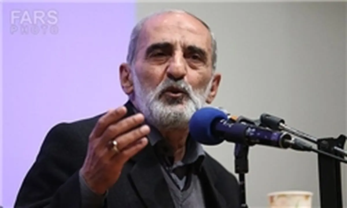 شریعتمداری: برخی اصلاحاتی ها شاخه پشت میز نشین تکفیری ها هستند