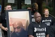 پلیس آمریکا یک سیاه‌پوست را خفه کرد+ فیلم