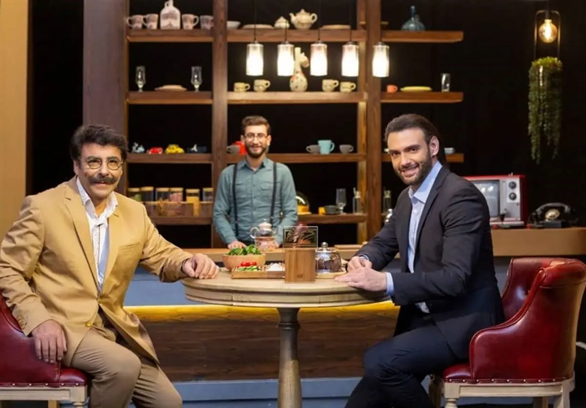 منبع درآمد اصلی علیرضا افتخاری از کجاست؟