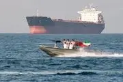 ایران به کشتی قطری اجازه عبور داد، اما آمریکا آن را تهدید به حمله کرد