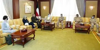 دیدار فرمانده تروریست‌های «سنتکام» با وزیر دفاع کویت