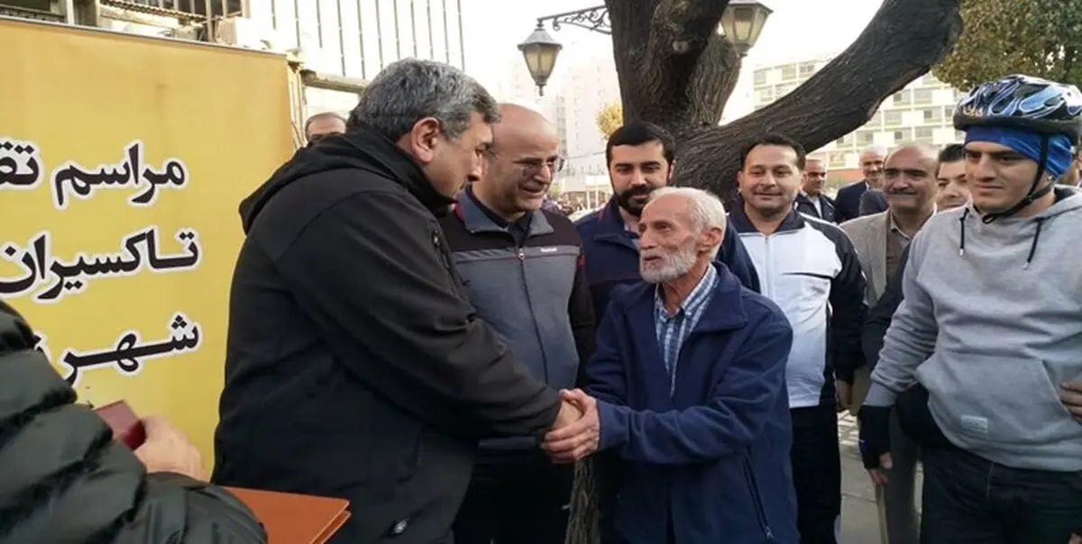 تقدیر حناچی از راننده تاکسی امانت دار