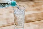 (ویدئو) فواید آب گازدار ساده برای سلامتی روزه داران
