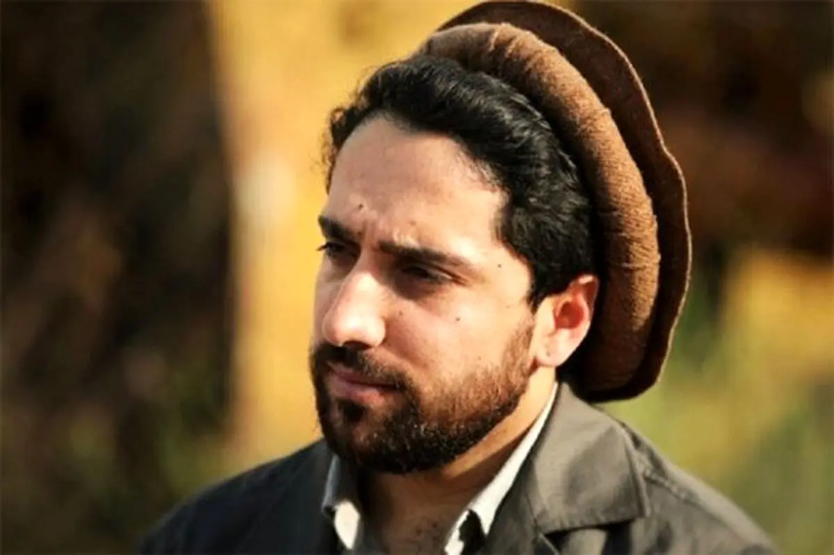 فیلمی از احمد مسعود در آغوش مکرون