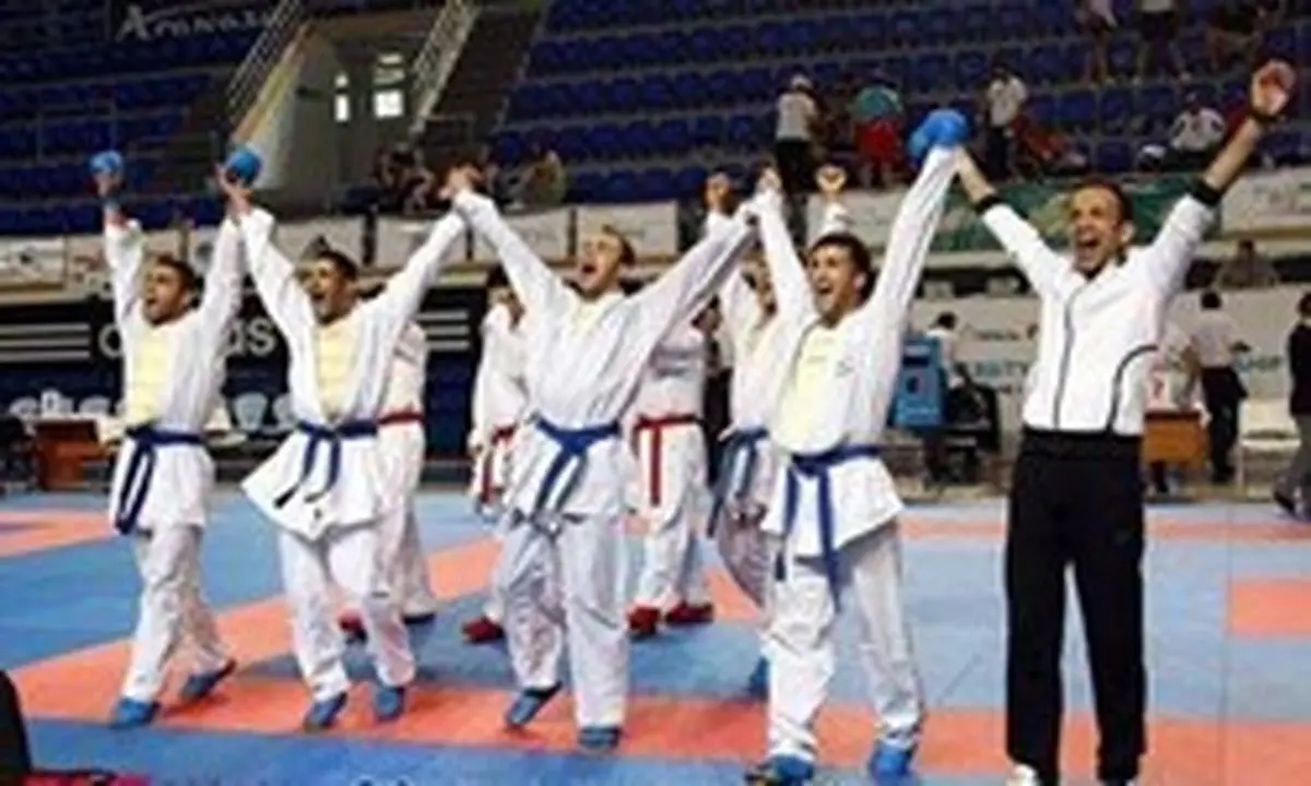 هروی و شاگردانش در تاتامی استانبول طوفان به پا کردند