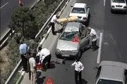 
راننده حواس پرت عابر پیاده را زیر گرفت
