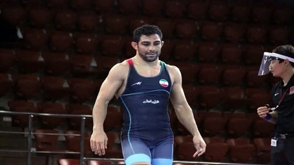 شکست حسین خانی در دور نخست وزن ۷۴ کیلوگرم کشتی آزاد 