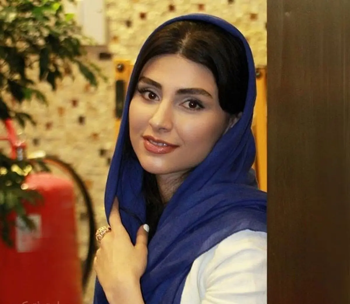 ویژگی ها و بیوگرافی کامل  لاله مرزبان