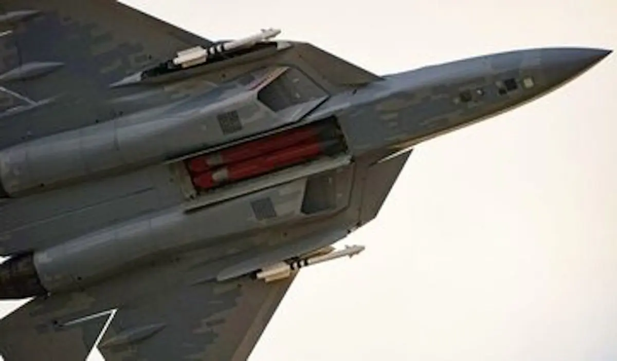 پرواز سوخو ۵۷ در همسایگی ایران