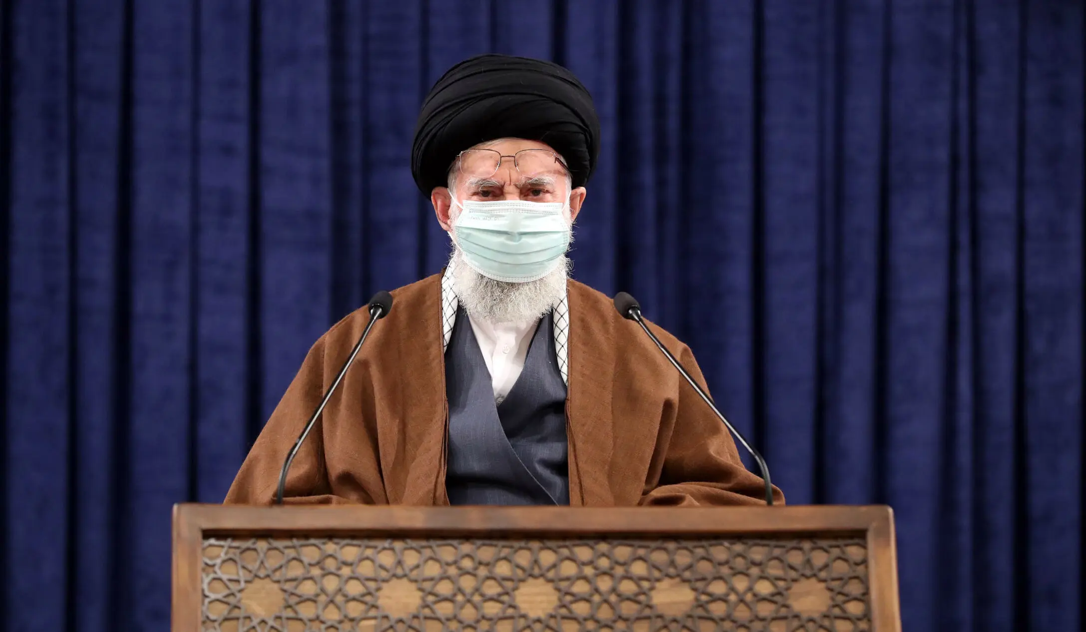 دشمن با فشار اقتصادی و لجن پراکنی، مردم ایران را هدف گرفته است