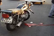
مرگ موتورسوار در اثر برخورد موتورسیکلت با تریلر
