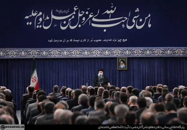 دیدار کارآفرینان، تولیدکنندگان و دانش بنیان‌ها با رهبر انقلاب/گزارش تصویری