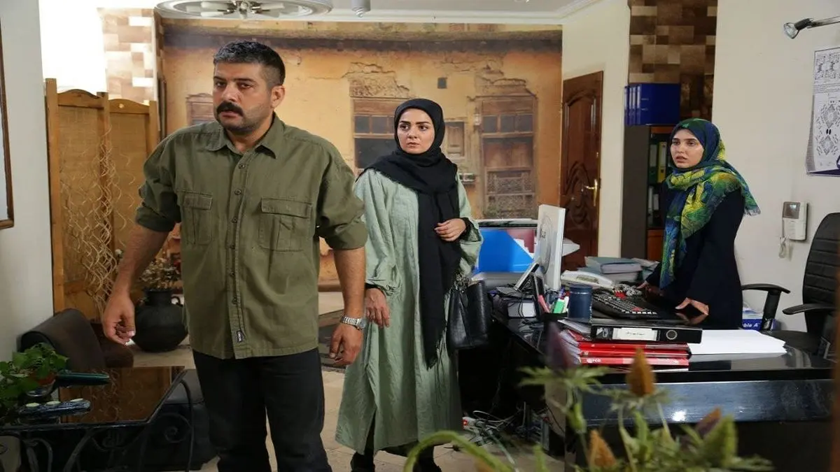زمان پخش «در کنار پروانهها» از آنتن شبکه دو