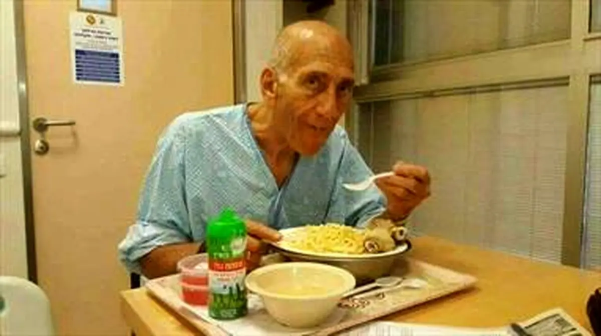 ایهود اولمرت از زندان آزاد شد