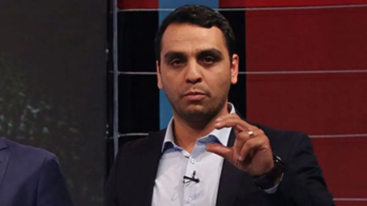 
ماجرای گوجه فرنگی جنجالی در بازی استقلال چه بود؟

