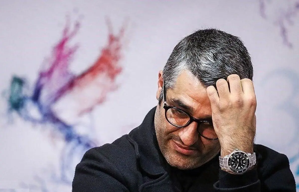 پژمان جمشیدی با چادر گلدار در خیابان!
