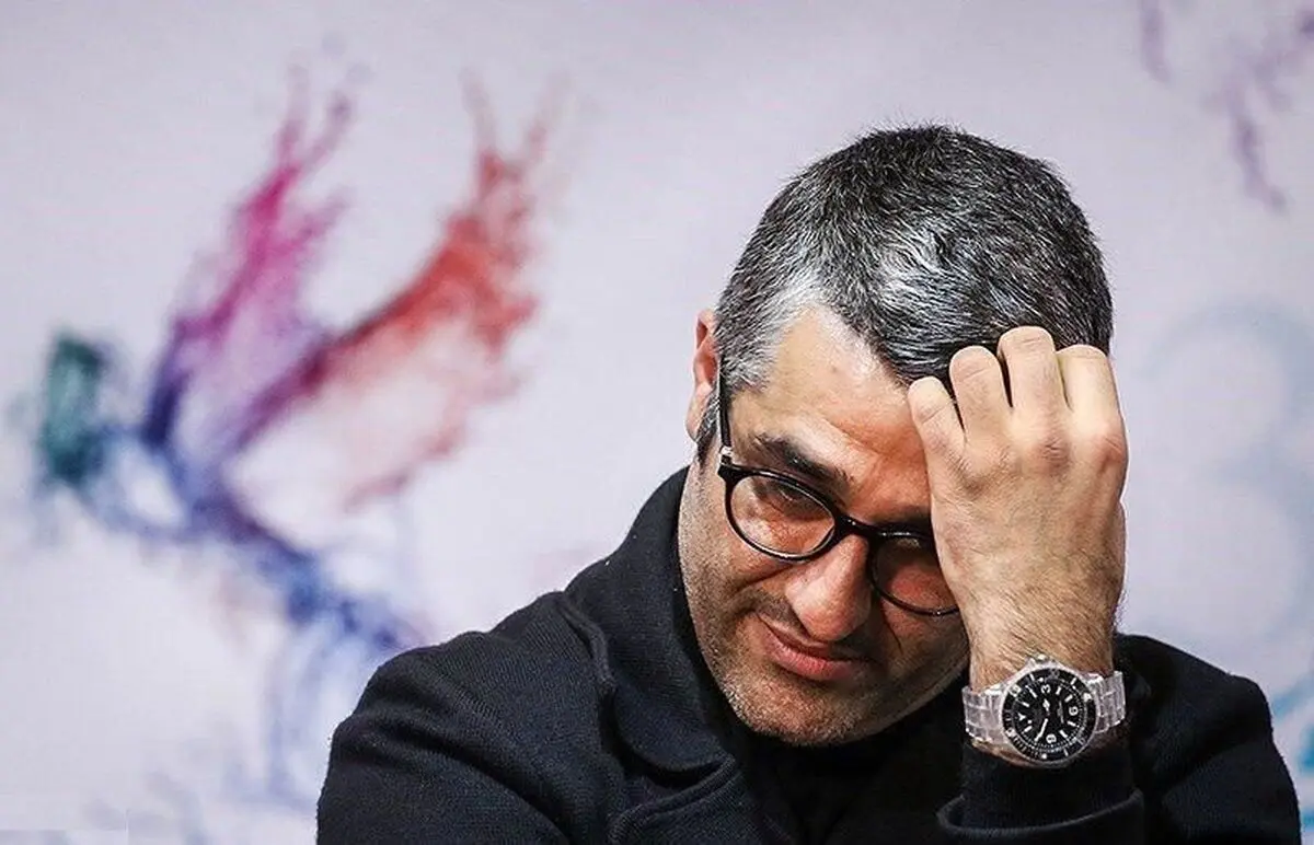 پژمان جمشیدی با چادر گلدار در خیابان!