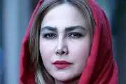 آنا نعمتی در کنار سواحل خزر