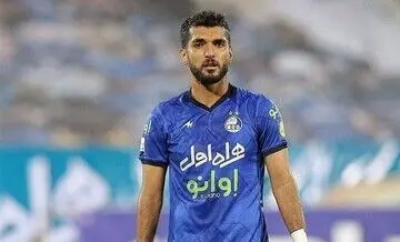 خبر خوش برای استقلال/ هافبک استقلال تمدید کرد
