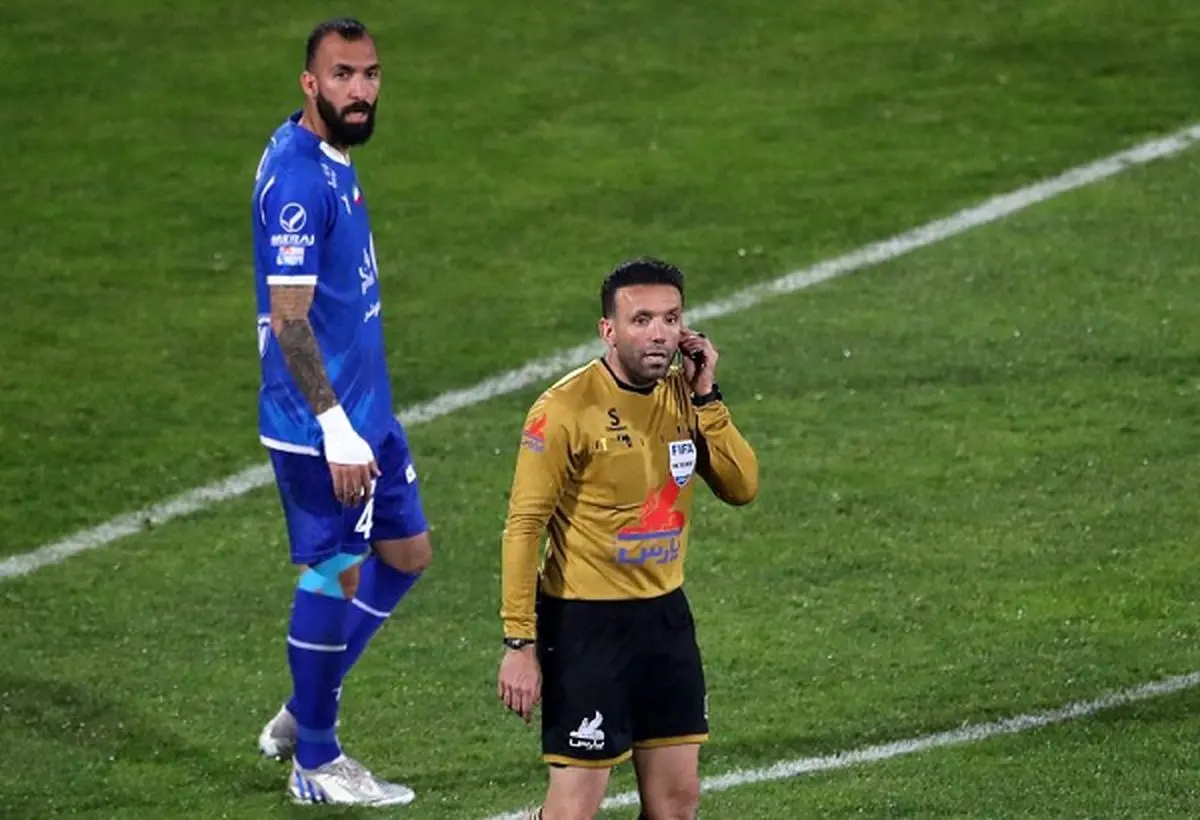 VAR در بازی پرسپولیس و سپاهان و استقلال و تراکتور