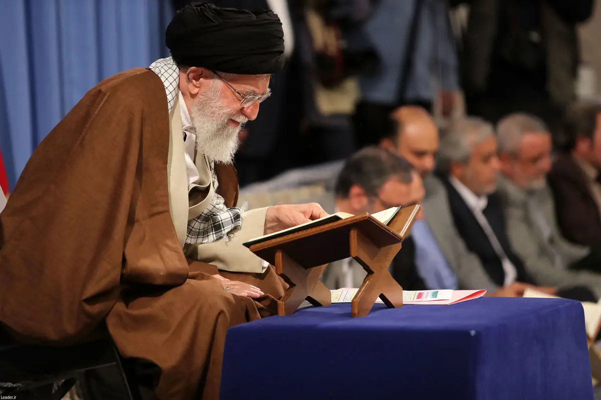 رهبر انقلاب: دورههای خانگی قرآن باید احیا شود