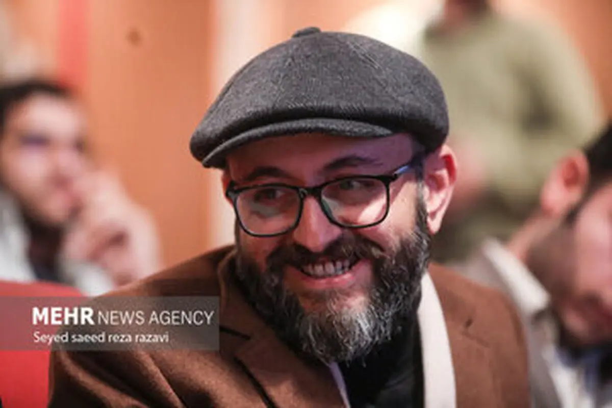 کمال شرف برای وداع با رهبر شهید انقلاب به تهران آمد 