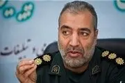 مدال شجاعت رهبری به دو مامور حفاظت پرواز