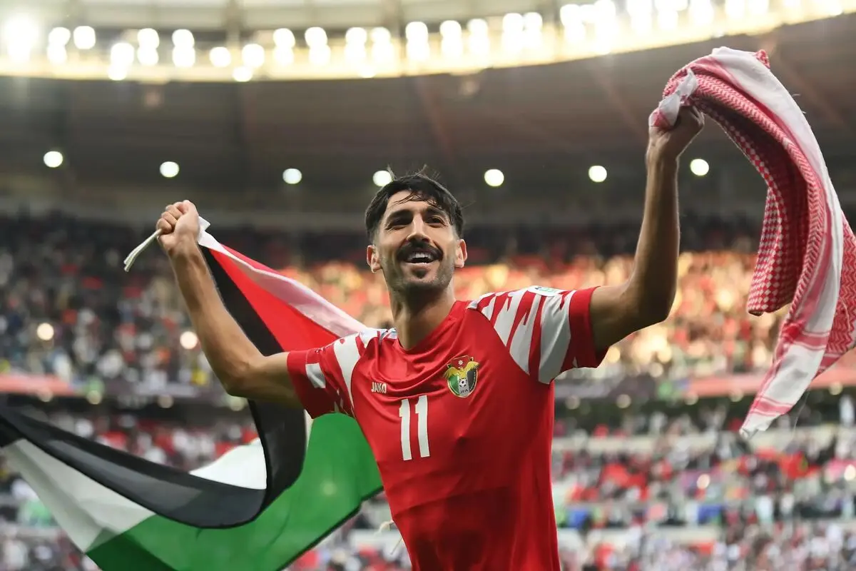 ستاره خط حمله تیم ملی اردن به شباب الاهلی پیوست