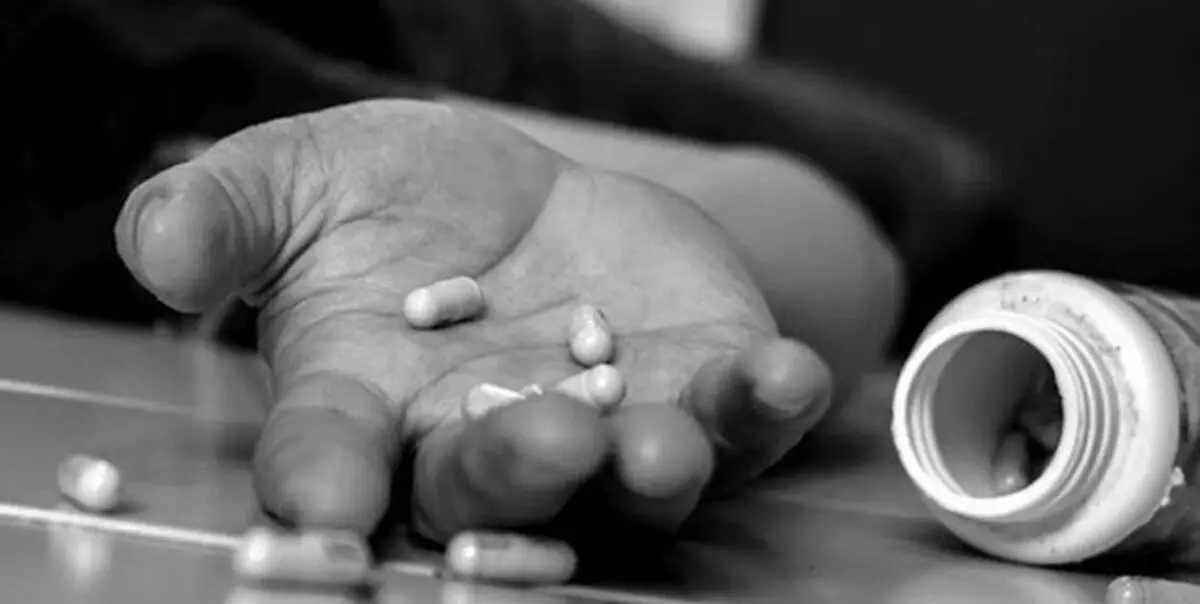 چرا خودکشی بین سلبریتی‌ها رواج دارد؟