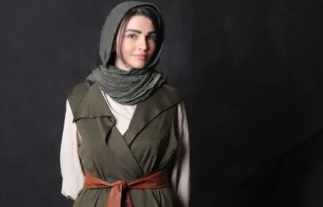 سرخوشی سیما خضرآبادی از گردش در بازار /عکس