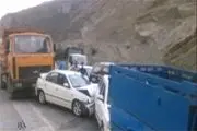 تصادف زنجیره‌ای، در محور همدان به ساوه ۹ کشته و مجروح برجای گذاشت 