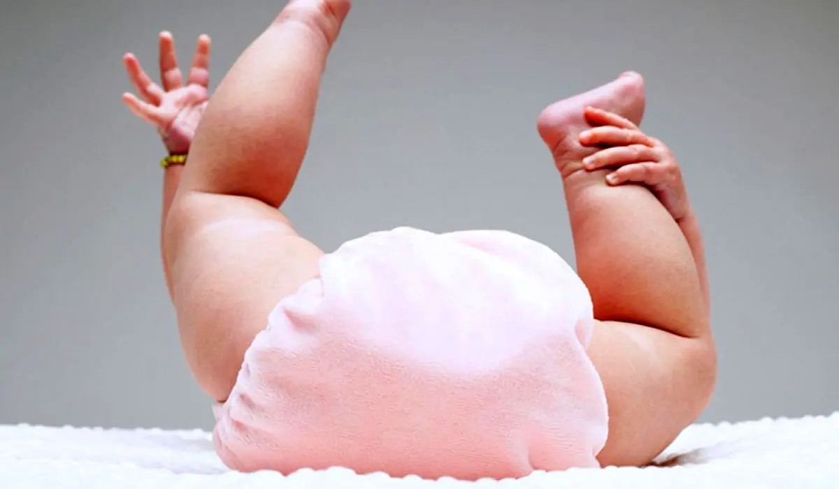 کودکم را چه زمانی از پوشک بگیرم؟