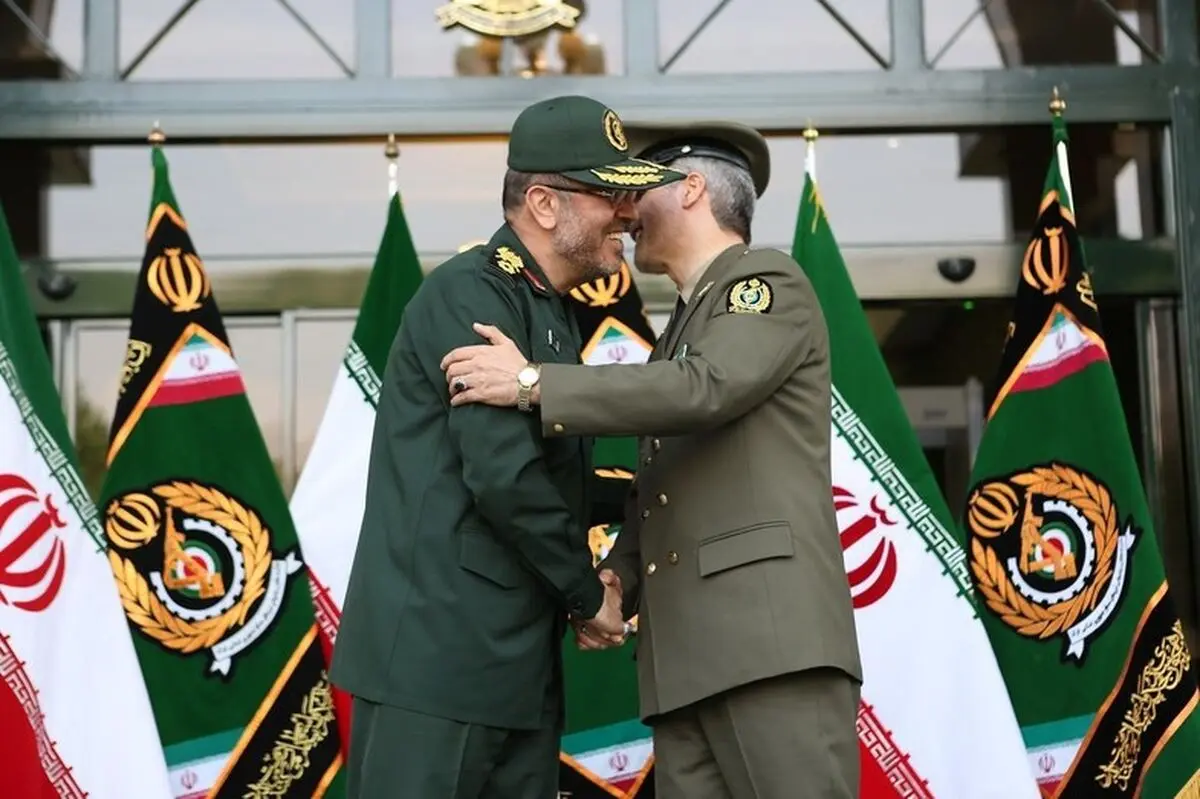 امیر حاتمی وزارت دفاع را تحویل گرفت +تصاویر