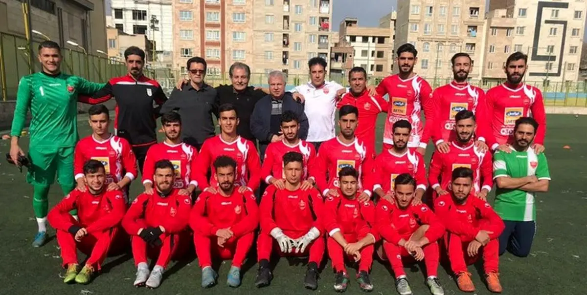 حضور علی پروین در جمع امیدهای پرسپولیس