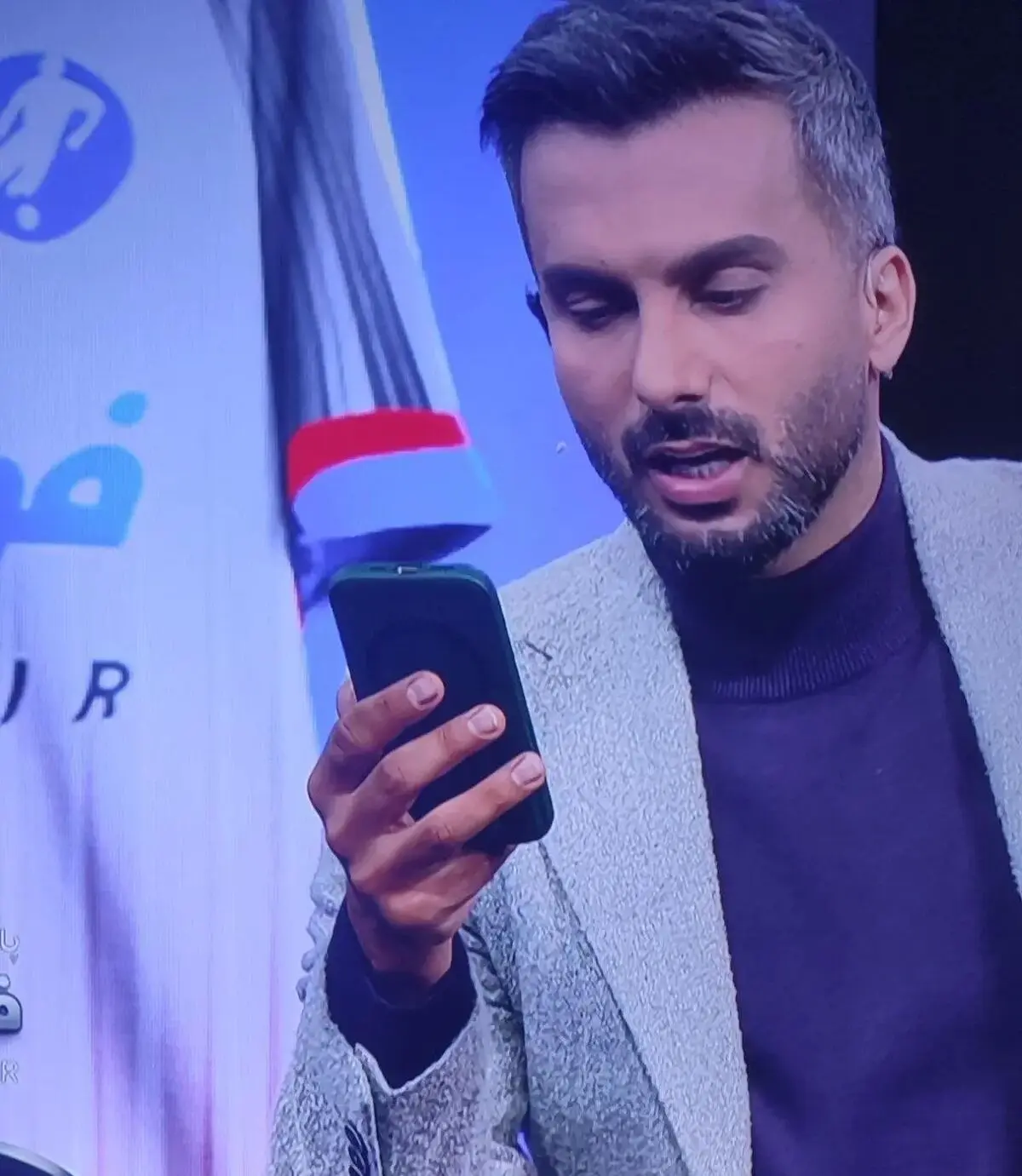 حمله تند میثاقی به سلبریتی‌ها بابت جنگ
