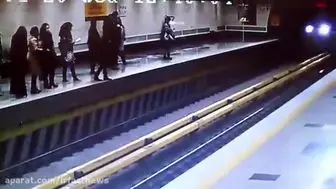 خودکشی در مترو کرج/زن جوان، جان باخت