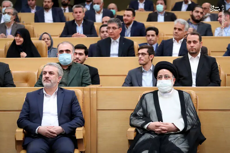 تقدیر از صادر کننده‌های برتر با حضور رئیسی/گزارش تصویری